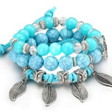 Türkiissiniste pärlite ja hõbedaste lehtedega käevõru