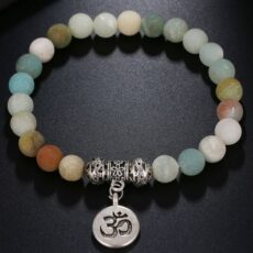 Hele kivikestega käevõru