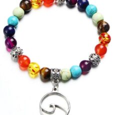 Värviliste kivide ja hõbedaste detailidega käevõru #2