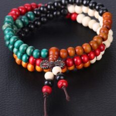 Puidust pärlitega käevõru, mix