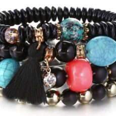 Mustade kivikeste ja kuldsete detailidega naiste käevõru #3