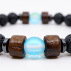 Laavakivide ja helesiniste kividega käevõru